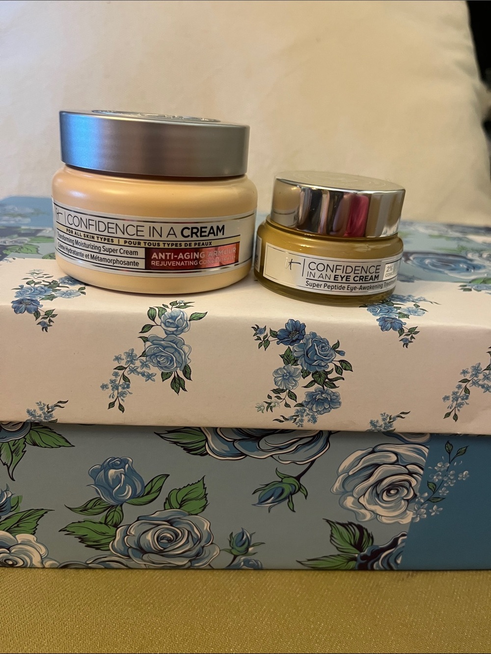 it cosmetics Confidence In A Cream & Eye Cream Duo